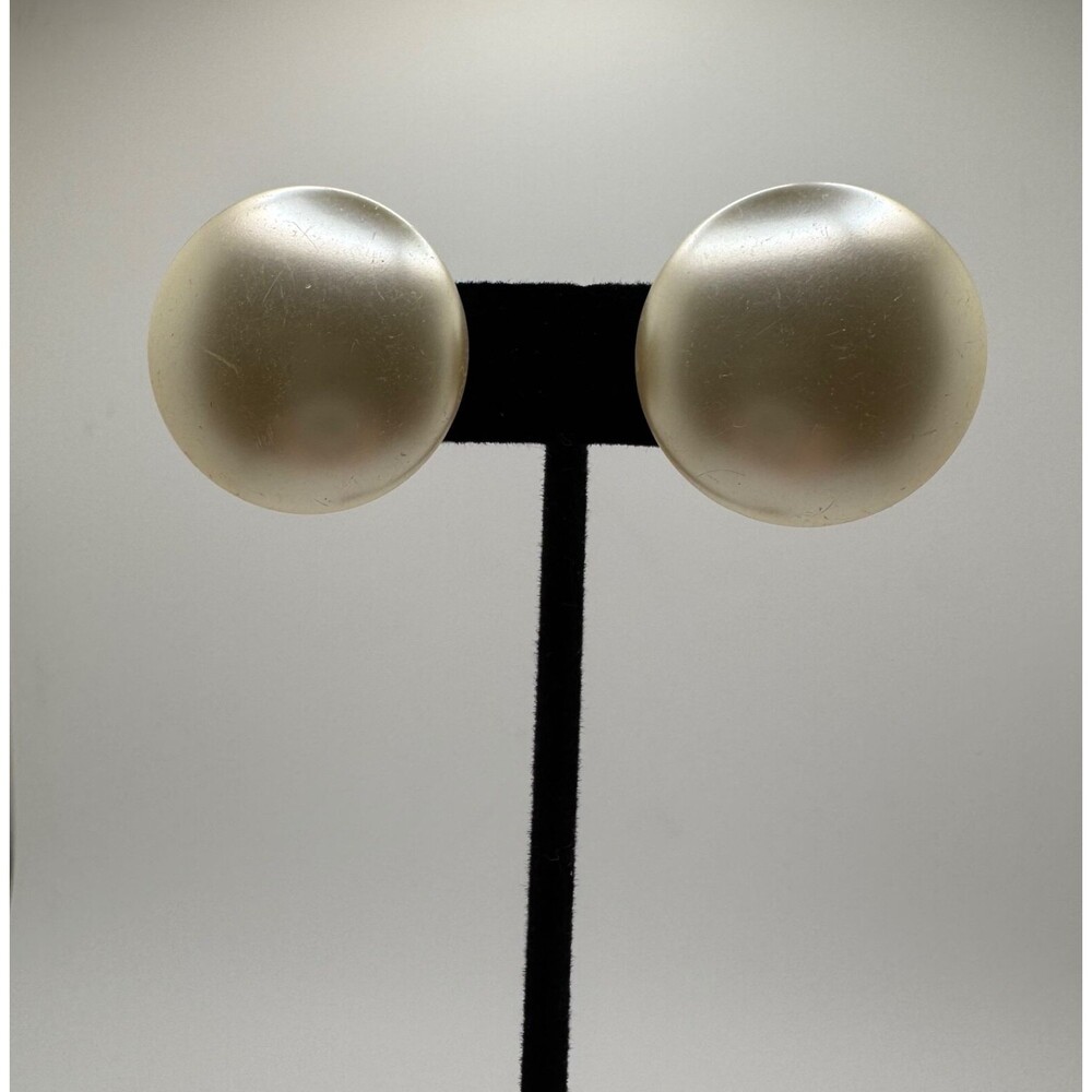 Vintage Richelieu Screw Back Earrings Off White Faux Pearl Button